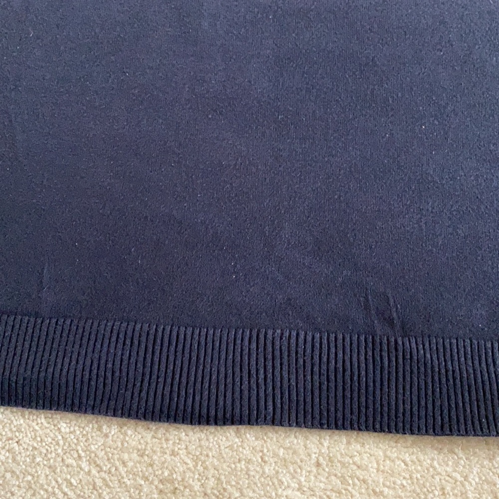 Lands’ End Sweater - Picture 2 of 5